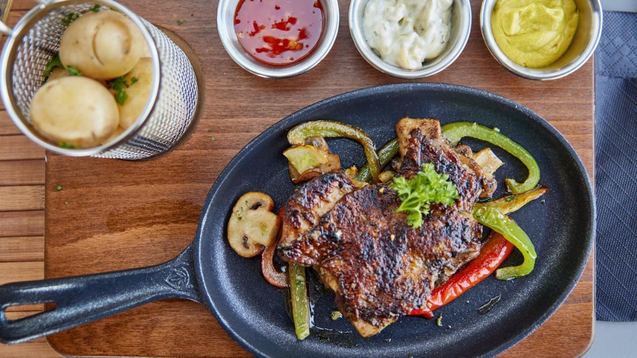 Hotel Restaurant Wuerzig In Ürzig מראה חיצוני תמונה