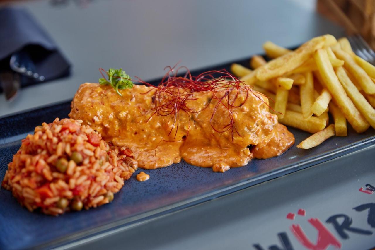 Hotel Restaurant Wuerzig In Ürzig מראה חיצוני תמונה